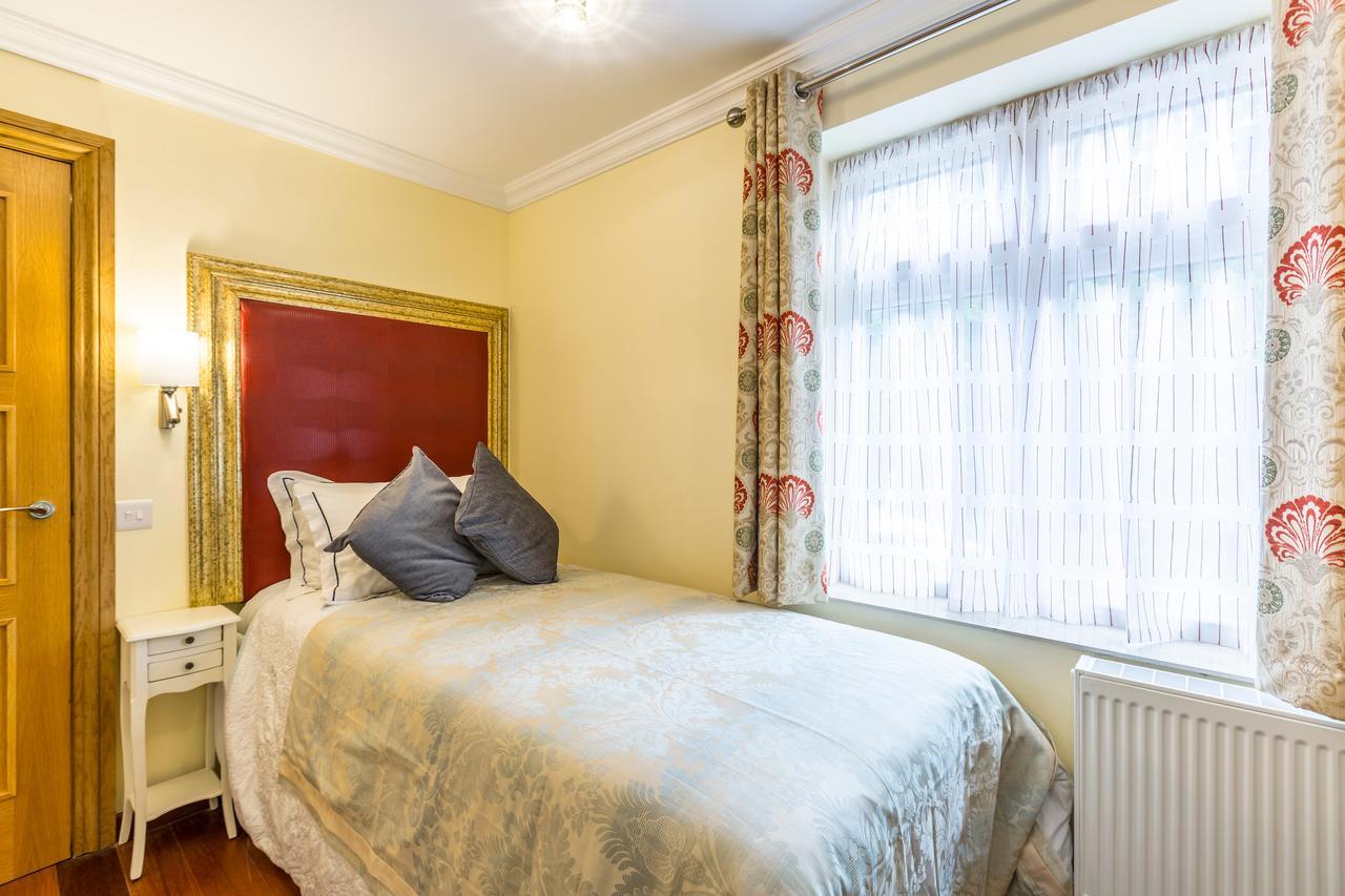 Linton Hotel Luton Luton  Extérieur photo