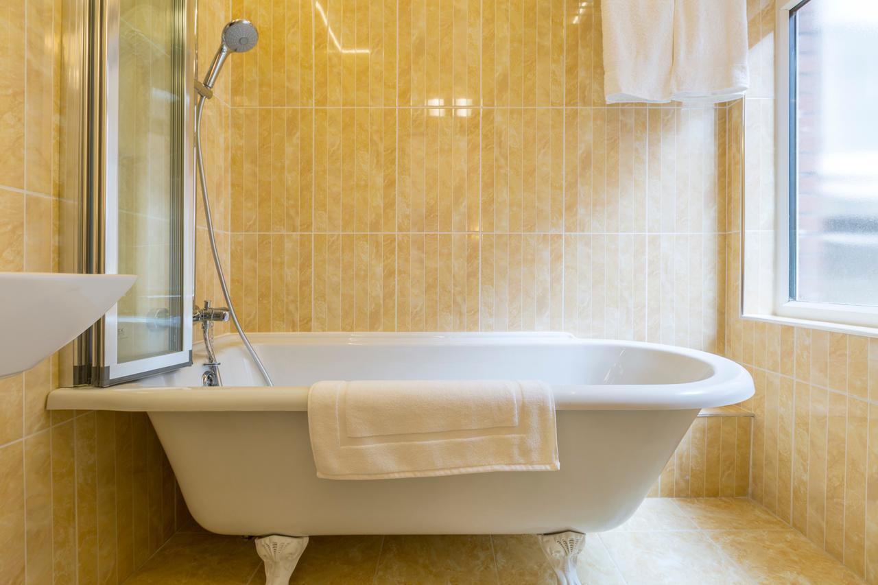 Linton Hotel Luton Luton  Extérieur photo