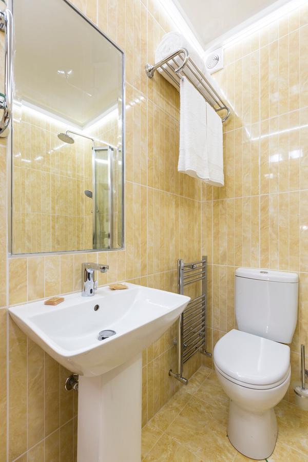 Linton Hotel Luton Luton  Extérieur photo